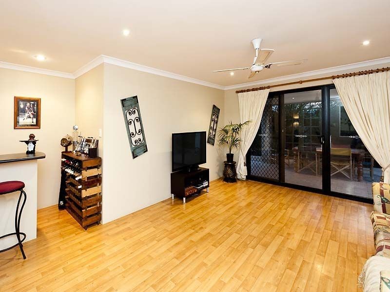 34 Boyle Avenue, Rockingham WA 6168