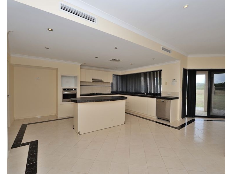 9 Villefranche Rise, Port Kennedy WA 6172
