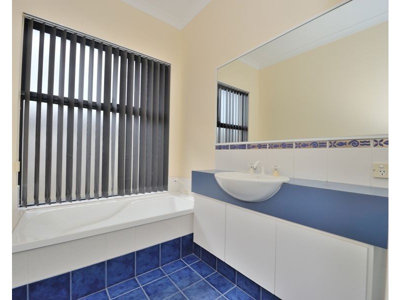 9 Villefranche Rise, Port Kennedy WA 6172