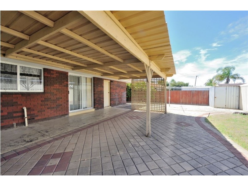 3 Bayshore Place, Safety Bay WA 6169