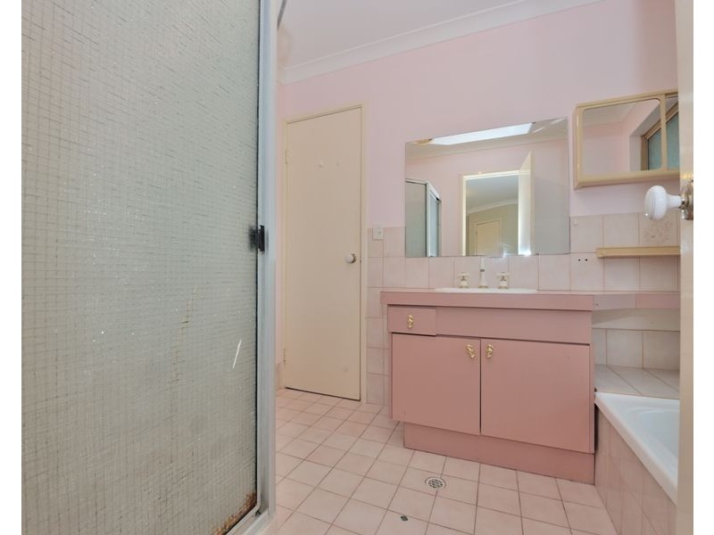 13 Shell Close, Cooloongup WA 6168