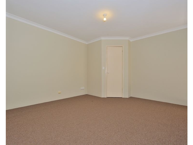 13 Shell Close, Cooloongup WA 6168