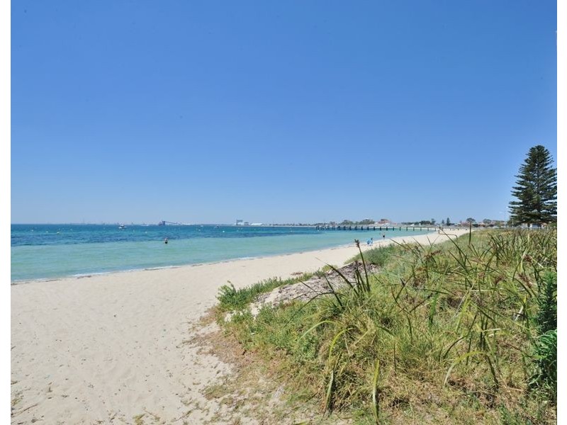 7 Bell Street, Rockingham WA 6168