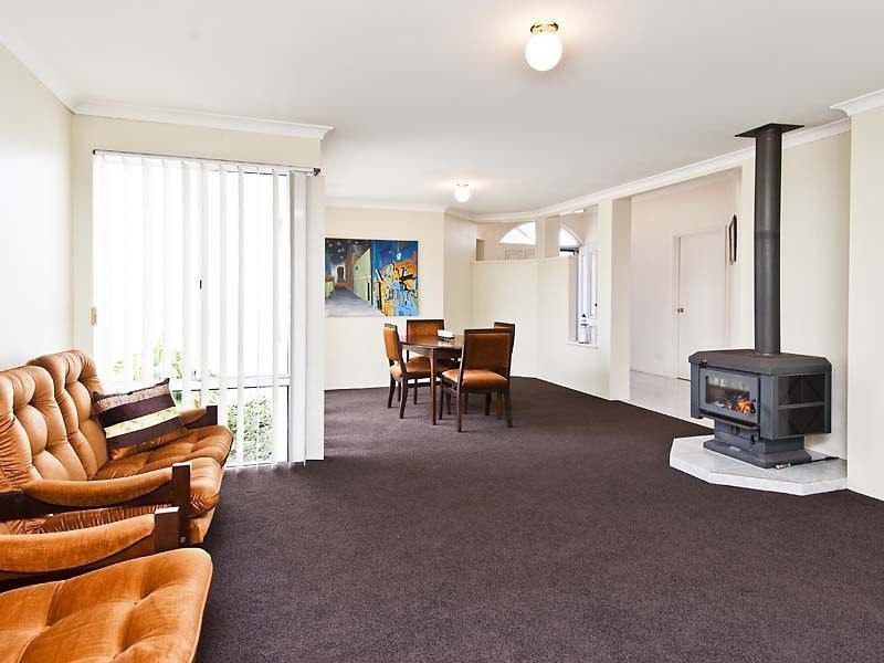 10 Anzac Place, Rockingham WA 6168