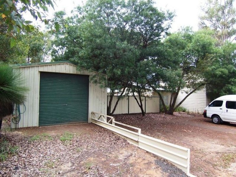 4 Balieu Street, Mullalyup WA 6252