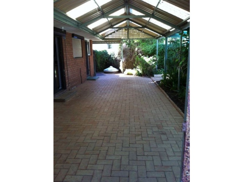 29 Arkwell Avenue, Rockingham WA 6168