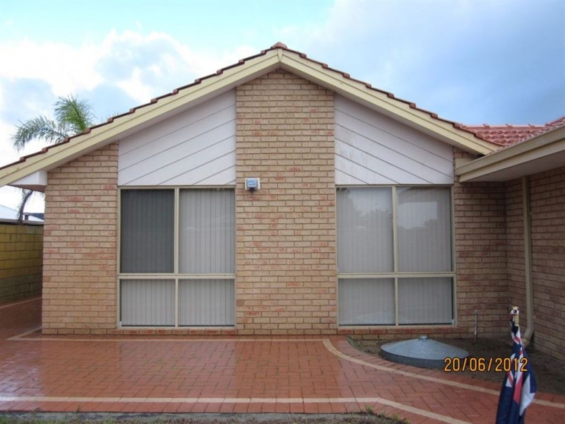 27 Coronata Drive, Warnbro WA 6169