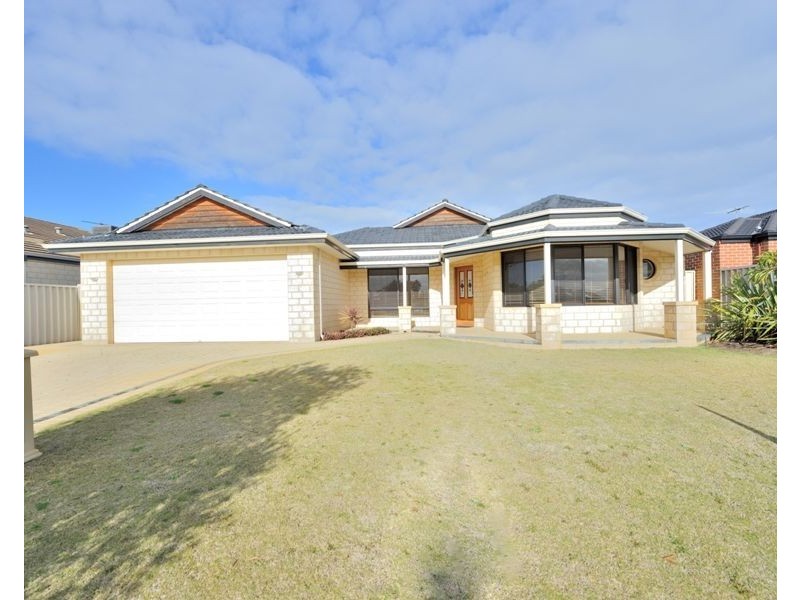 11 Rothbury Parade, Rockingham WA 6168