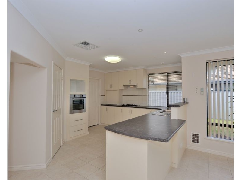 11 Rothbury Parade, Rockingham WA 6168