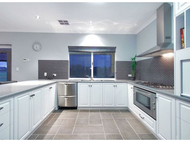 85 Honeymyrtle Loop, Forrestdale WA 6112