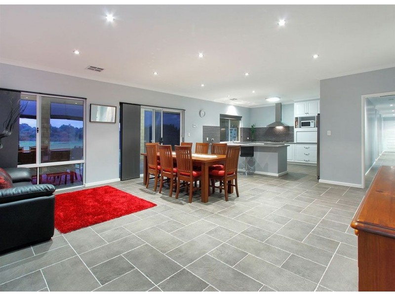 85 Honeymyrtle Loop, Forrestdale WA 6112