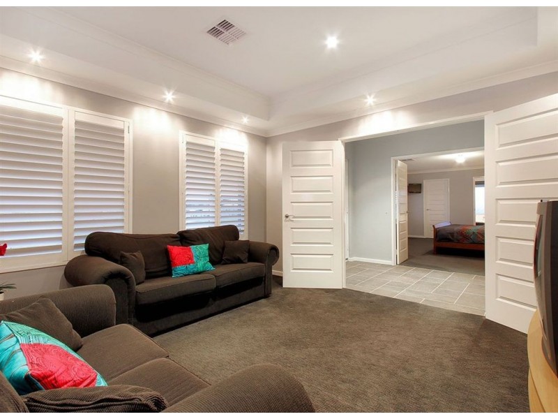 85 Honeymyrtle Loop, Forrestdale WA 6112