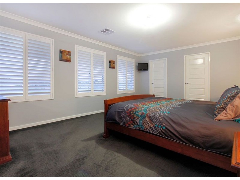 85 Honeymyrtle Loop, Forrestdale WA 6112