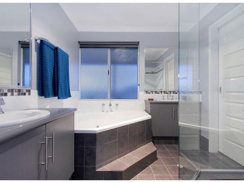 85 Honeymyrtle Loop, Forrestdale WA 6112