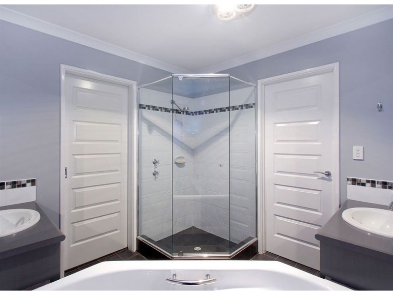 85 Honeymyrtle Loop, Forrestdale WA 6112