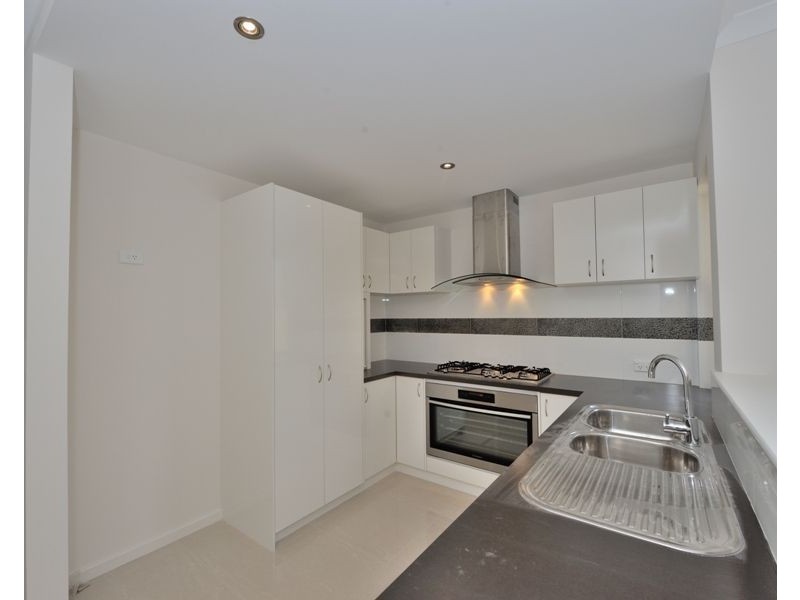 2/65 Harrison Street, Rockingham WA 6168