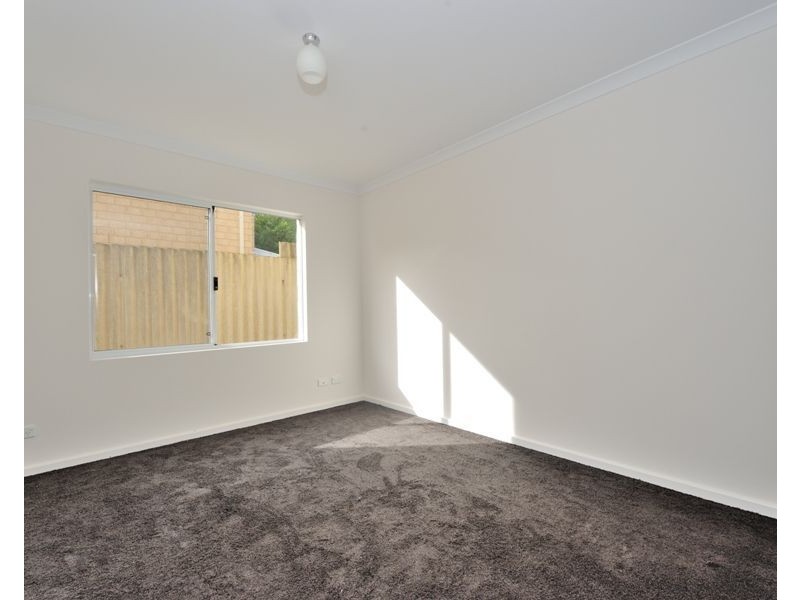 2/65 Harrison Street, Rockingham WA 6168