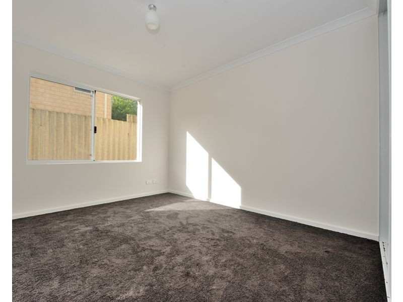 2/65 Harrison Street, Rockingham WA 6168