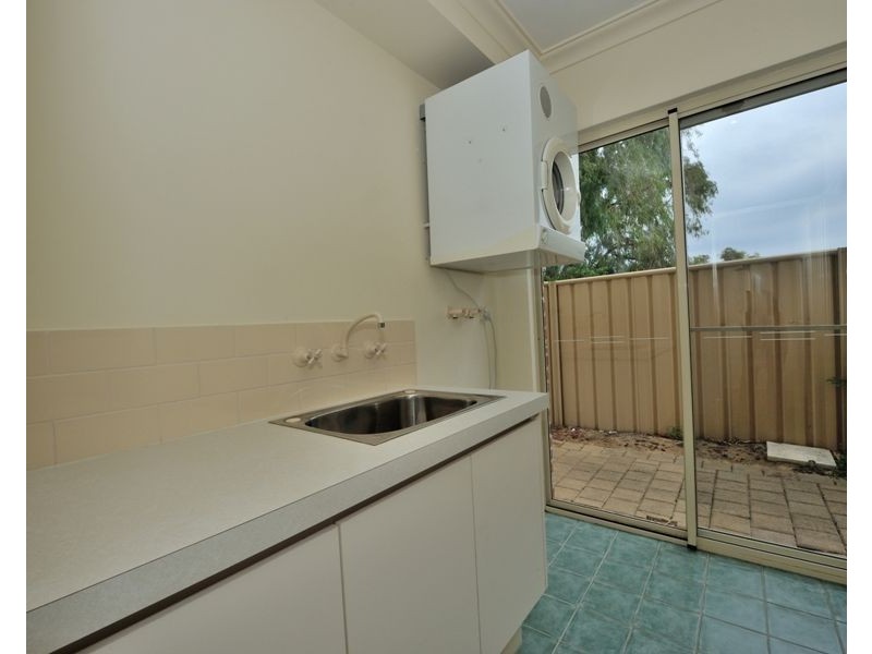 11 Salkilld Lane, Rockingham WA 6168