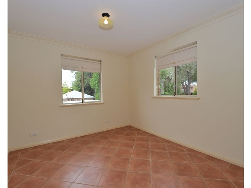 11 Salkilld Lane, Rockingham WA 6168