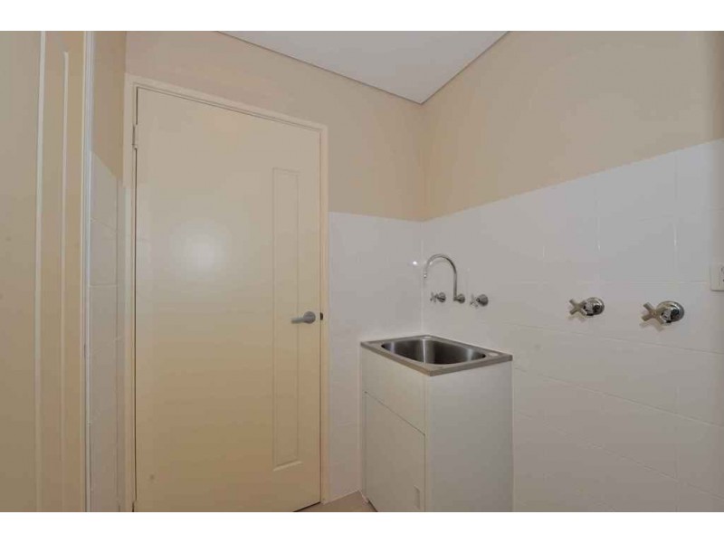 1 to 8/22 Roscoe Turn, Rockingham WA 6168