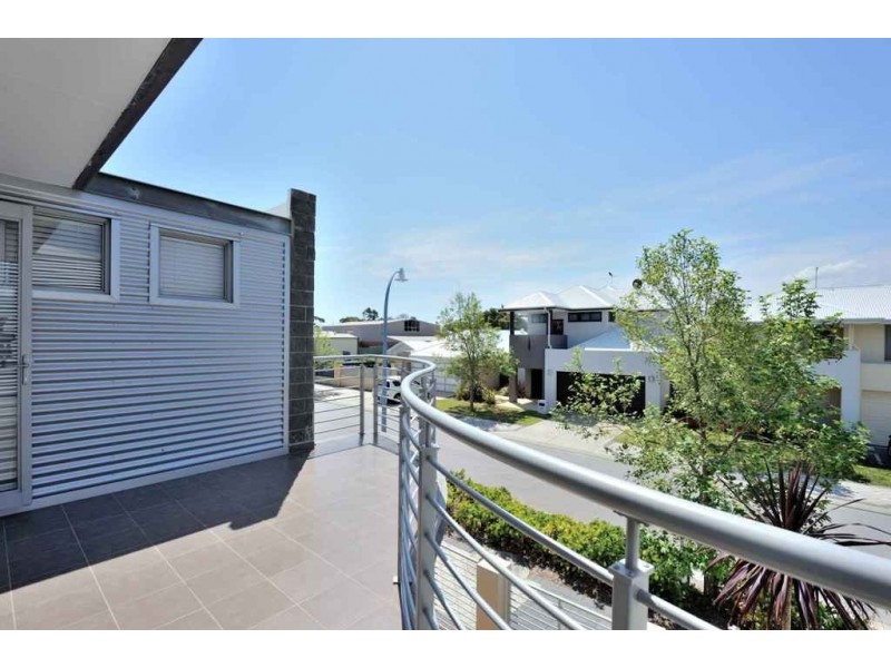 1 to 8/22 Roscoe Turn, Rockingham WA 6168