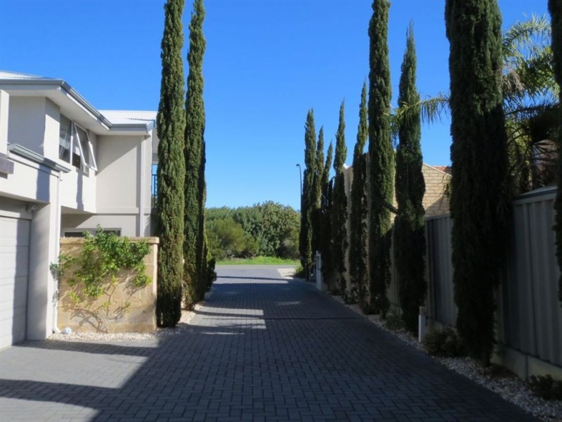 4/12 Hymus Street, Rockingham WA 6168