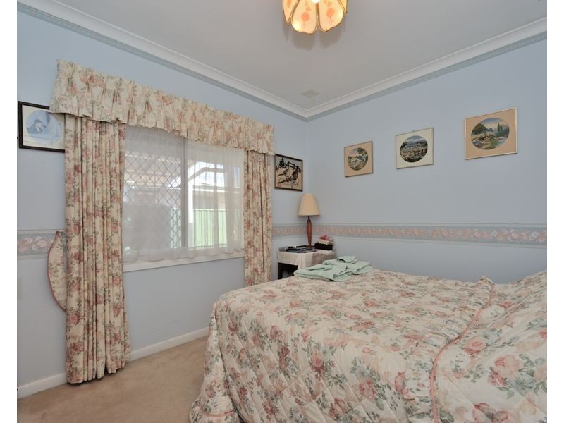 46 Thorpe Street, Rockingham WA 6168