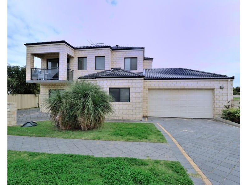 1/38 Lewington Street, Rockingham WA 6168