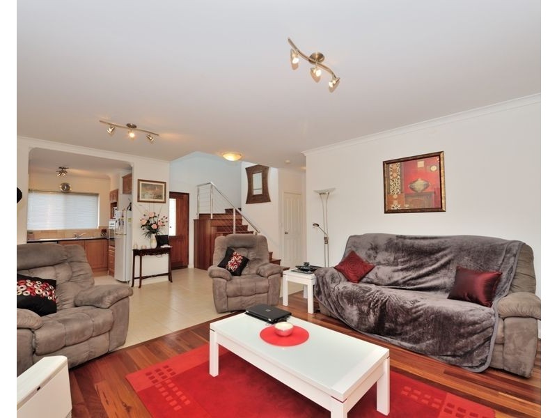 1/38 Lewington Street, Rockingham WA 6168