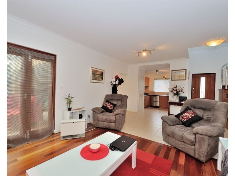 1/38 Lewington Street, Rockingham WA 6168