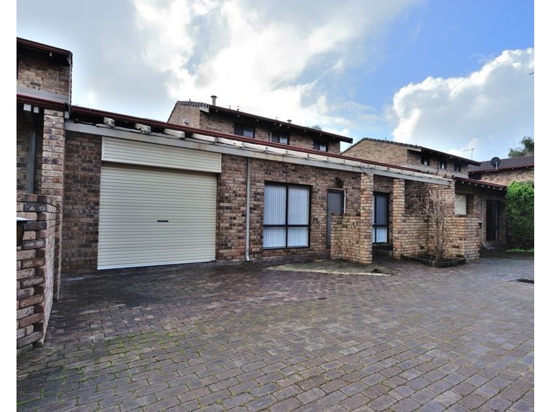 6/7 Fisher Street, Rockingham WA 6168