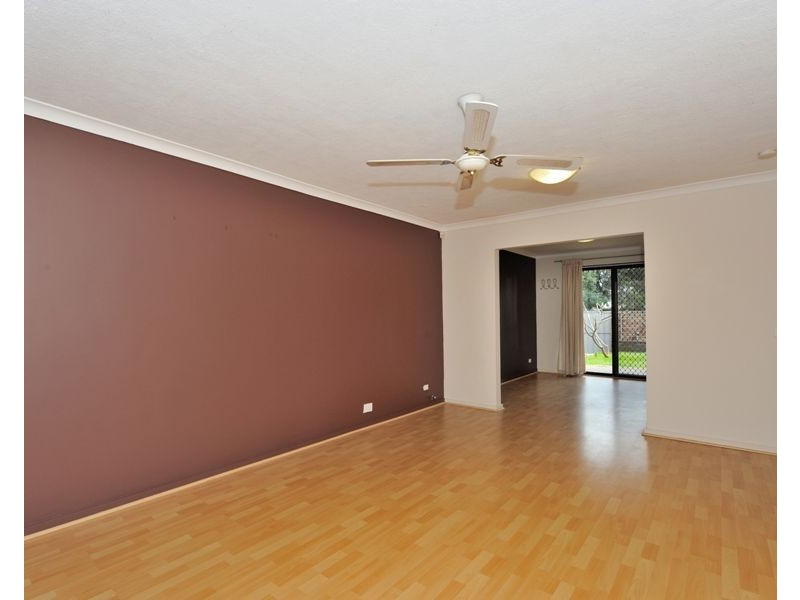 6/7 Fisher Street, Rockingham WA 6168