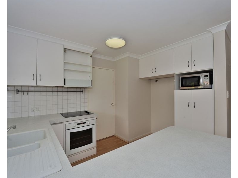 6/7 Fisher Street, Rockingham WA 6168