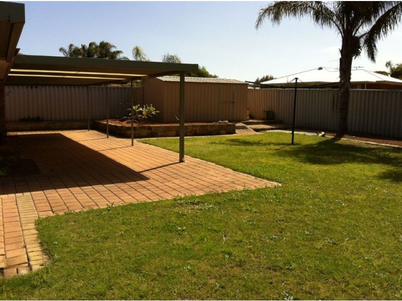 18 Kongal Heights, Leda WA 6170