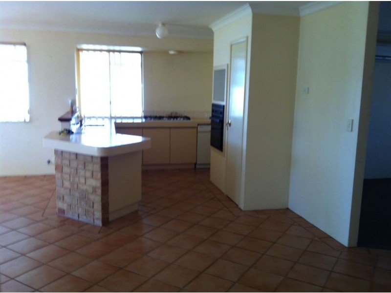 18 Kongal Heights, Leda WA 6170