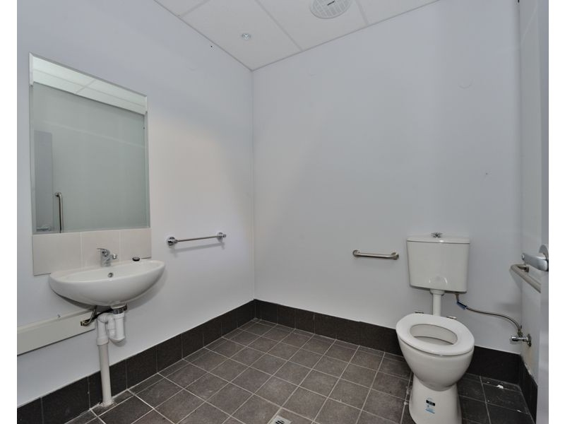 4/53B Dixon Road, Rockingham WA 6168