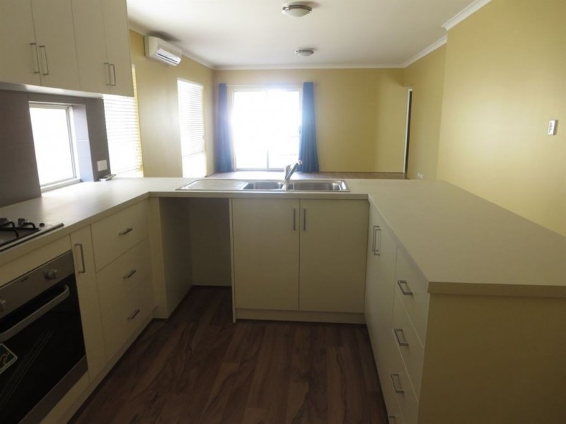 1/25 Fletcher Street, Rockingham WA 6168