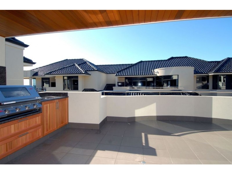 3/131 Esplanade, Rockingham WA 6168