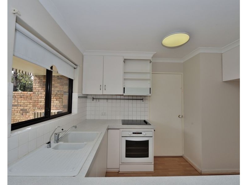 6/7 Fisher Street, Rockingham WA 6168