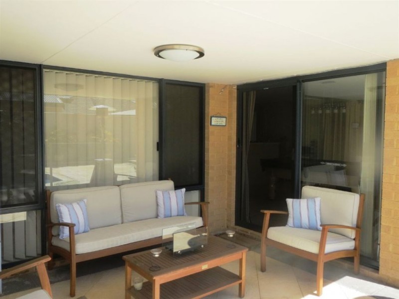 12 Edenhall Terrace, Waikiki WA 6169