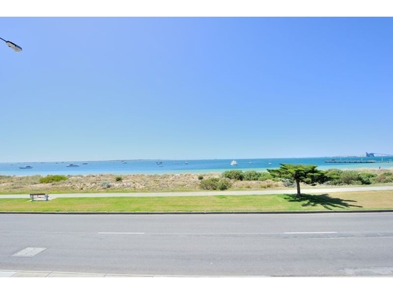 2/131 Esplanade, Rockingham WA 6168