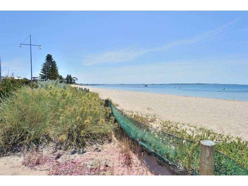 2/131 Esplanade, Rockingham WA 6168