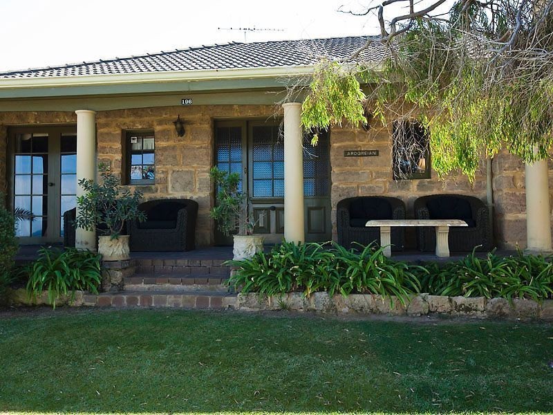 196 Arcadia Drive, Shoalwater WA 6169