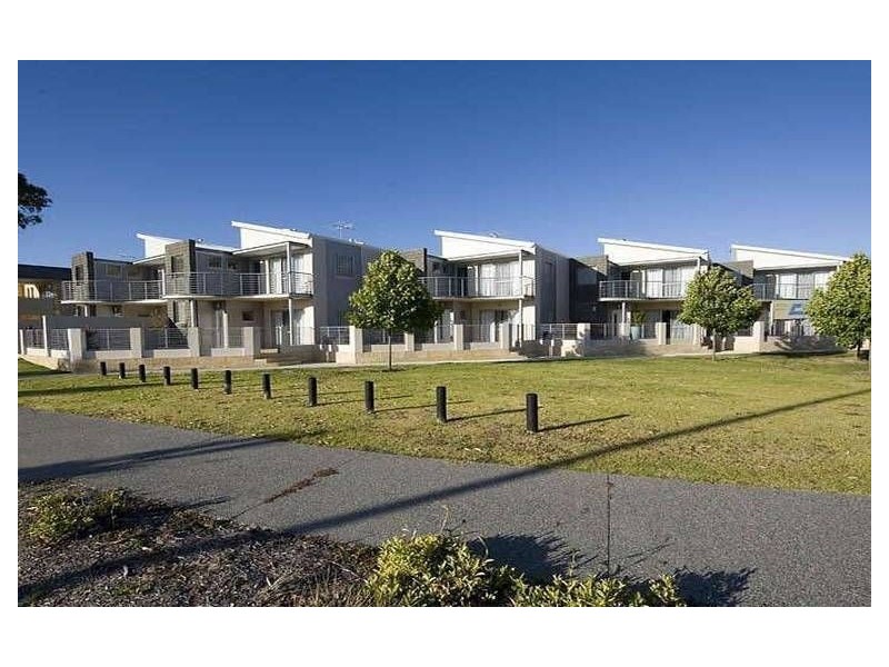 1/22 Roscoe Turn, Rockingham WA 6168