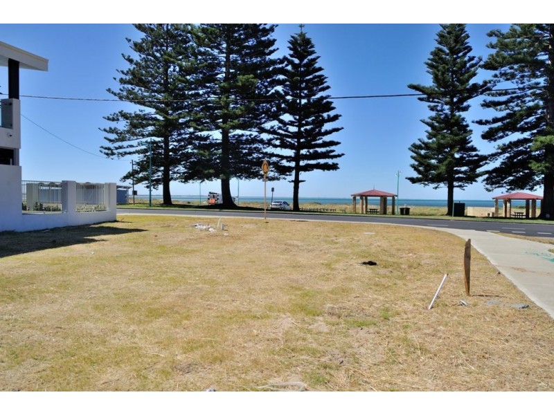 214a Arcadia Drive, Shoalwater WA 6169