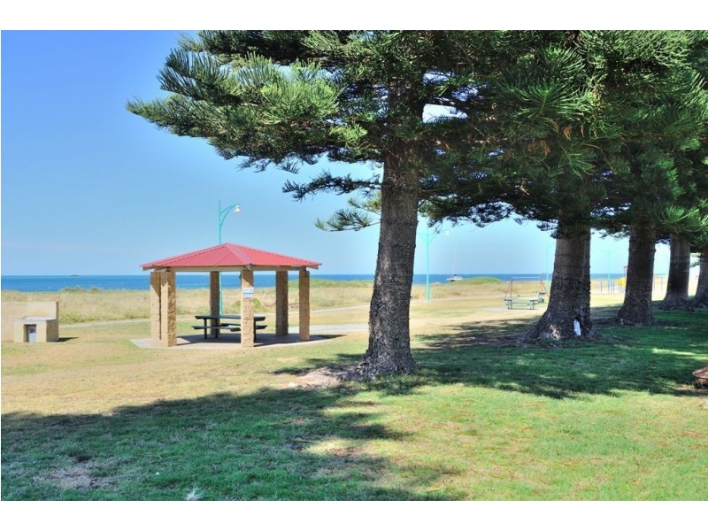 214a Arcadia Drive, Shoalwater WA 6169