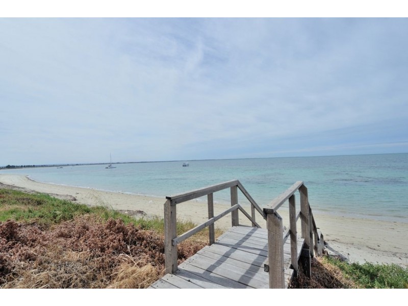 214a Arcadia Drive, Shoalwater WA 6169