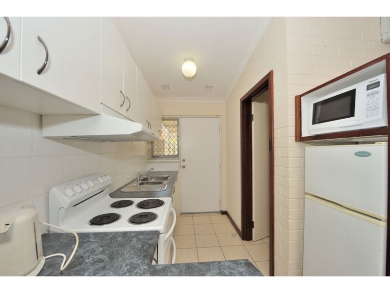 11/2 Wanliss Street, Rockingham WA 6168