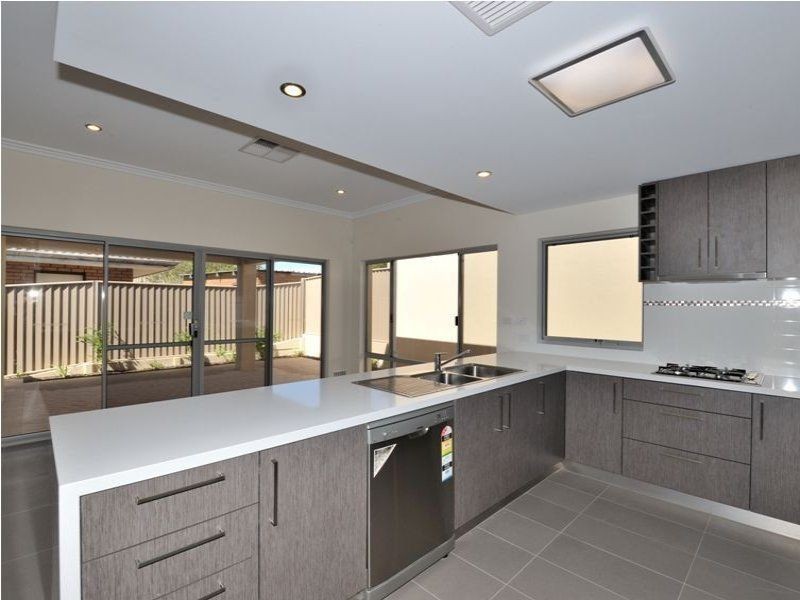 2/45 Harrison Street, Rockingham WA 6168